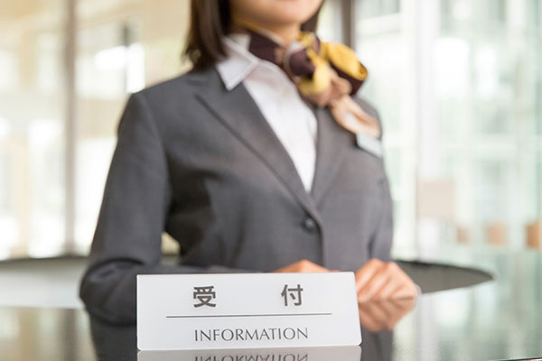 企業での案内サポート